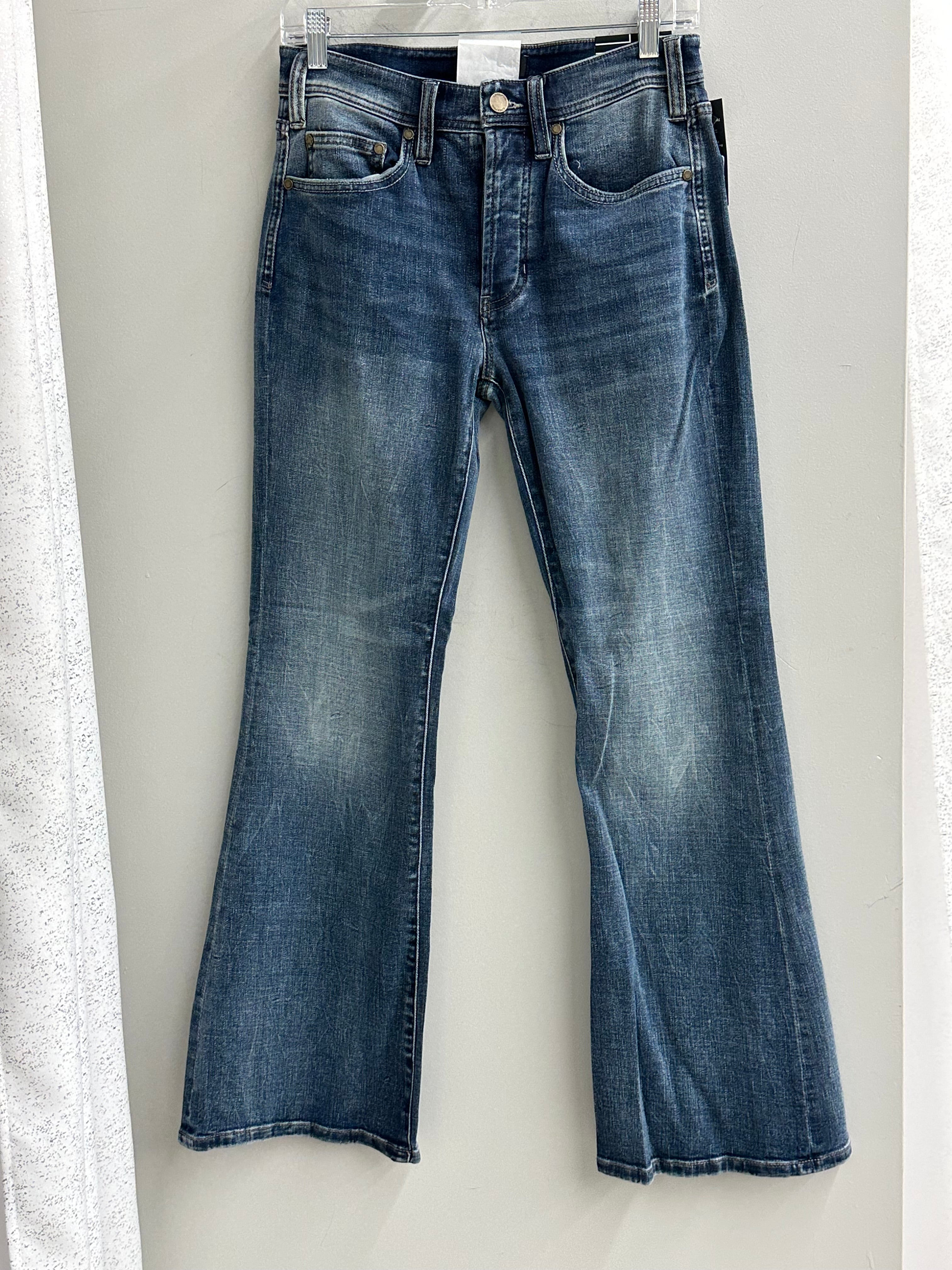 Dakota Loose Flare