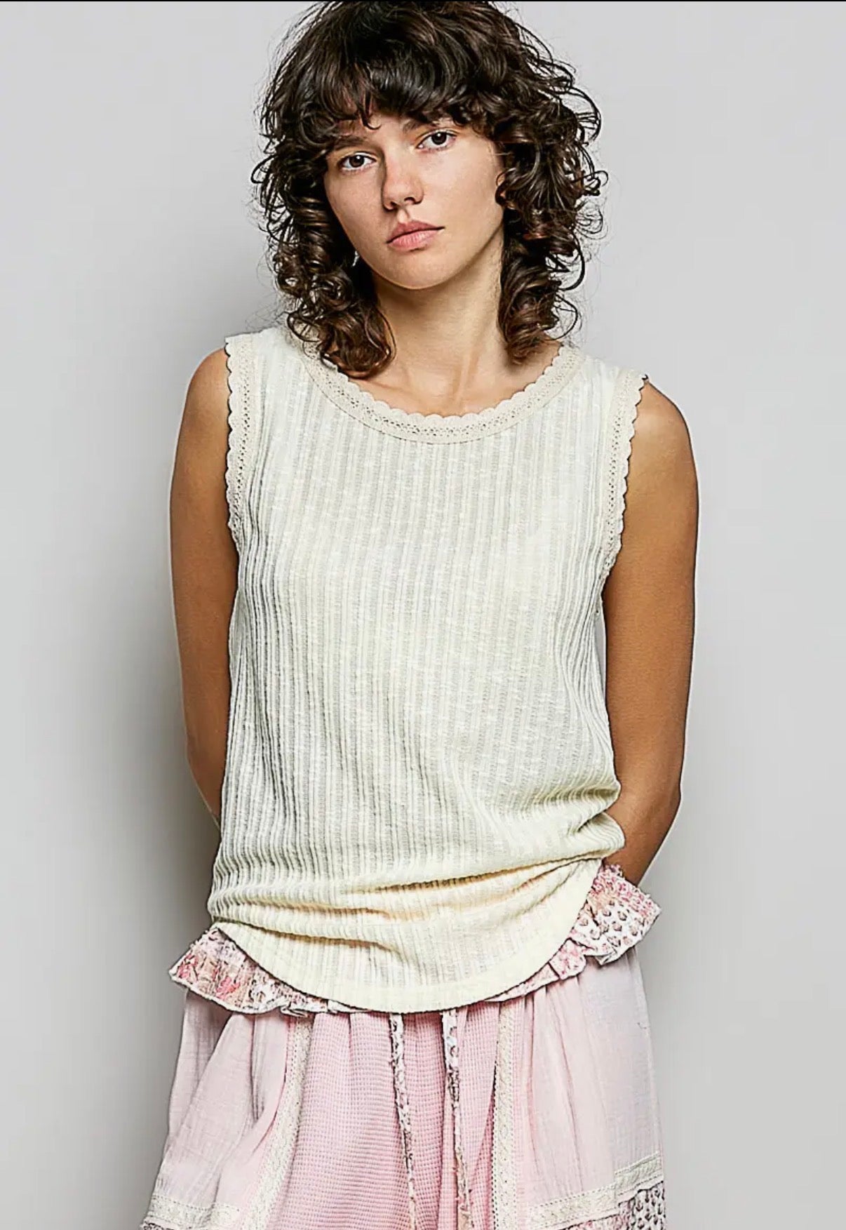 Round Neck Sleeveless Trim Tank Yellow