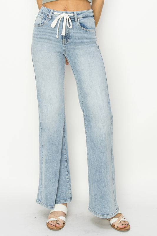 Relaxed Wide Leg Jeans