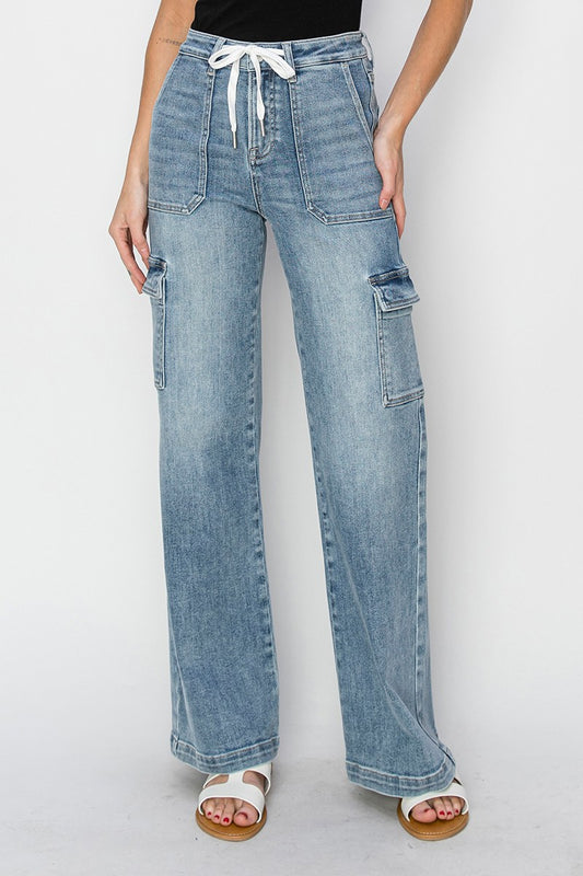 Relaxed Wide Leg Cargo Jeans