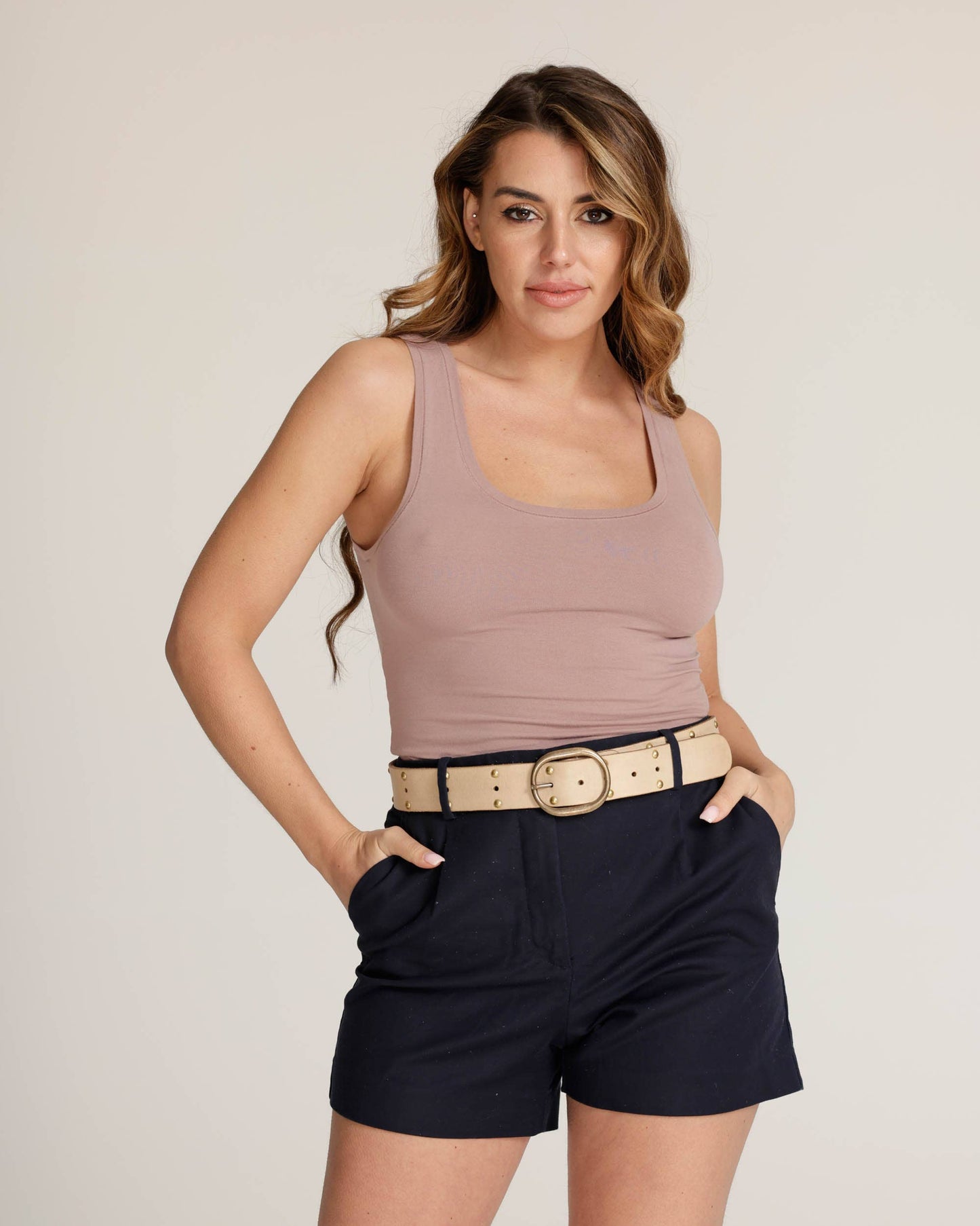 Devi | Antique Brass-Accented Leather Belt: Creme