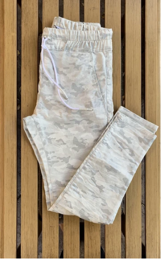 Shely White Camouflage